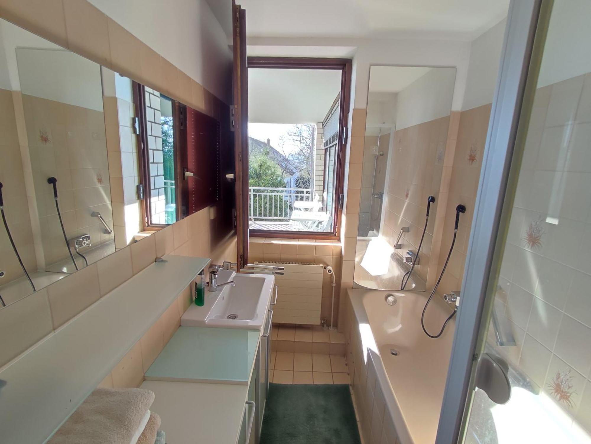 ויסבאדן Workation Nature View Mit Balkon, Indoor Pool, Kueche Tiefgarage Auf Anfrage מראה חיצוני תמונה