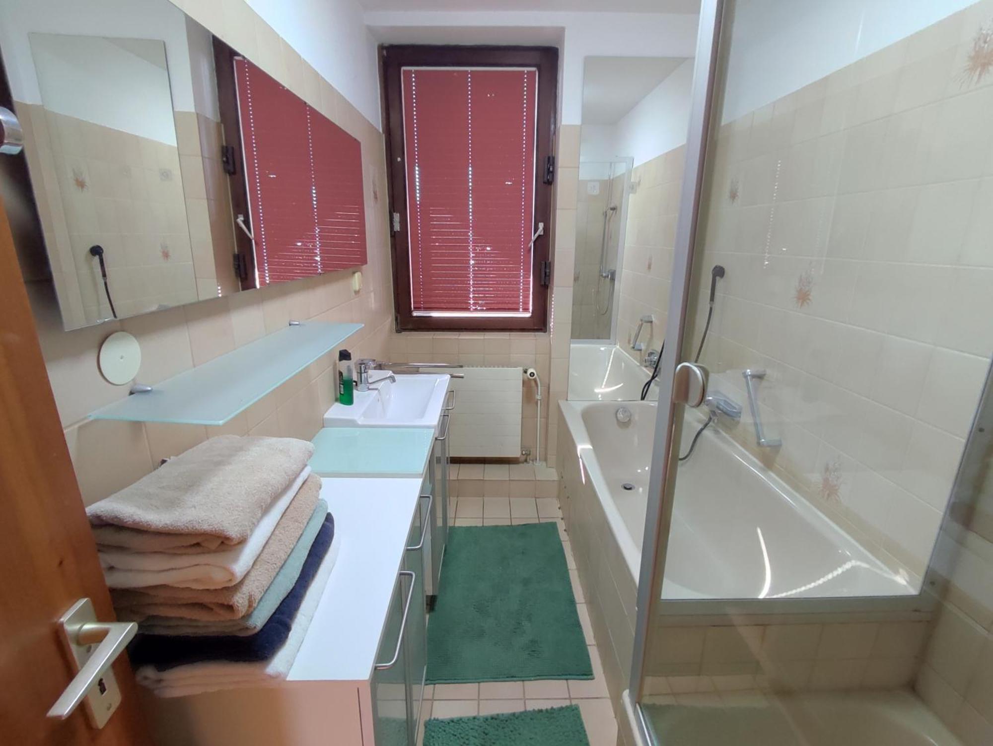 ויסבאדן Workation Nature View Mit Balkon, Indoor Pool, Kueche Tiefgarage Auf Anfrage מראה חיצוני תמונה